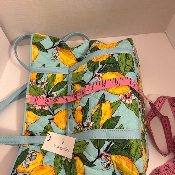 🌸 Vera Bradley Small Trimmed Vera Tote – Lemon Grove Print (NWT, MSRP $115) - Picture 9 of 10